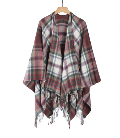 Lambswool mini cape LC37